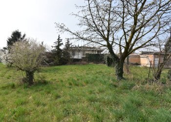 Foto 1 - Terreno edificabile VIA SANT UMBERTO
 
17, Turbigo - foto 1