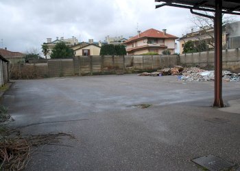 Foto 2 - Capannone via NOVARA, Legnano - foto 2