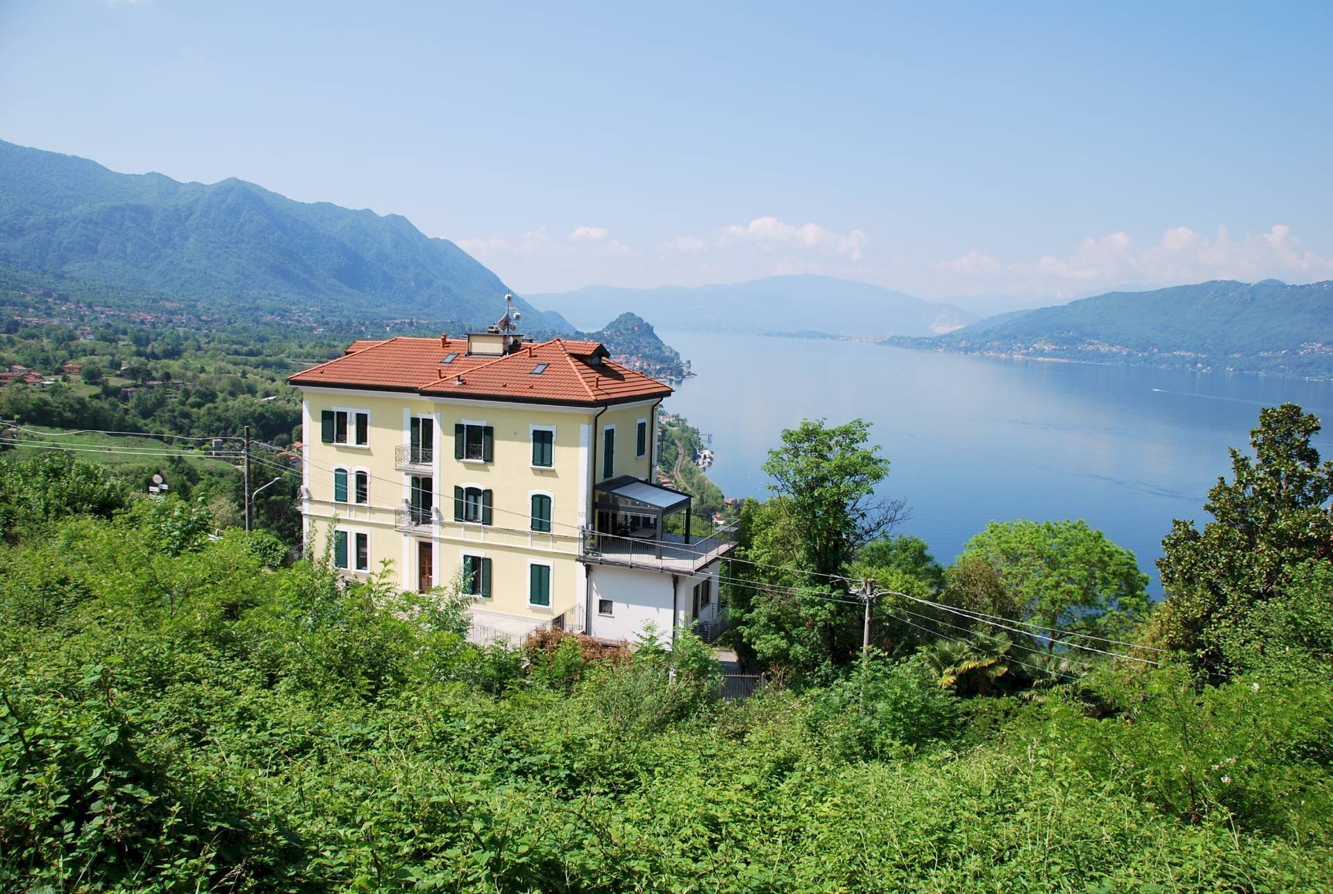 Foto 1 - Trilocale VIA GERMIGNAGA
 
1, Brezzo di Bedero - foto 1