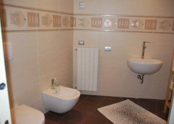 Foto 41 - Trilocale VIA GERMIGNAGA
 
1, Brezzo di Bedero - foto 41