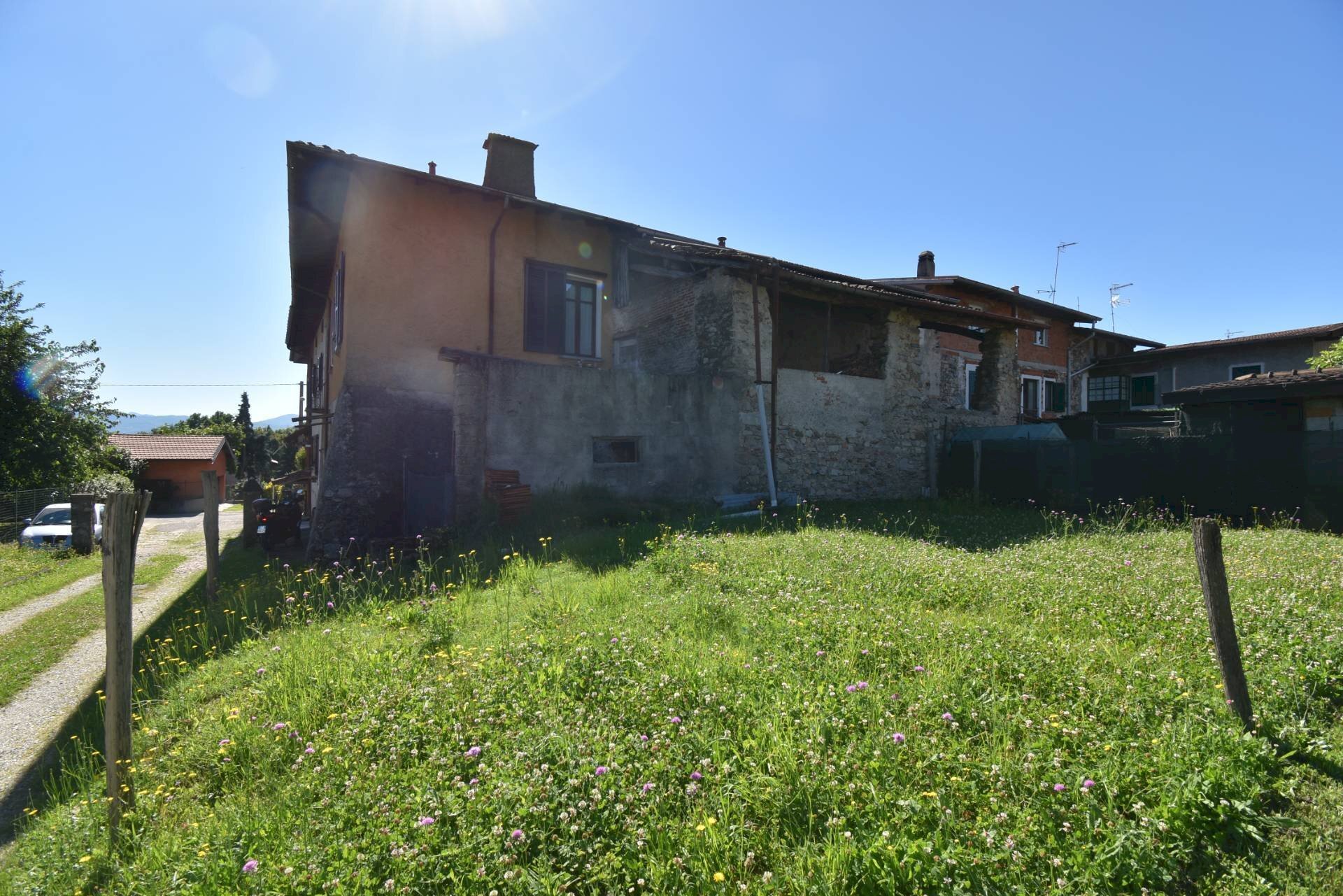 Foto 1 - Casa semi indipendente VIA MARINO
 
9, Laveno-Mombello - foto 1