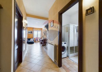 Hall / corridoio - Villa Monterosi - foto 32