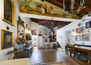 Sala da pranzo - Quadrilocale Piazza Sant'Angelo
 
7, Formello - foto 8