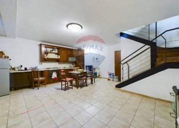 Sala da pranzo - Quadrilocale Formello - foto 17