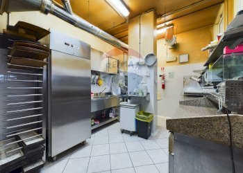 Cucina - Locale Commerciale Via Pio la Torre
 
4, Formello - foto 9