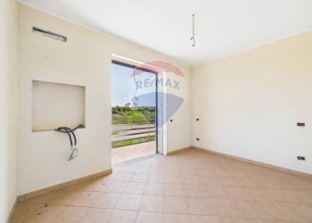 Stanza vuota - Villa Campagnano di Roma - foto 15