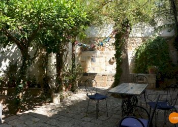 Casa in centro storico con giardino via P. Capponi - Casa indipendente Via Pier Capponi
 
18, Noto - foto 3