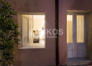casa nel cuore di Noto2 - Casa indipendente Via Ruggero Settimo
 
s.n.c, Noto - foto 2