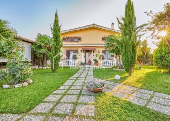 Foto 1 - Villa Via Tina Anselmi
 
3, Noto - foto 1