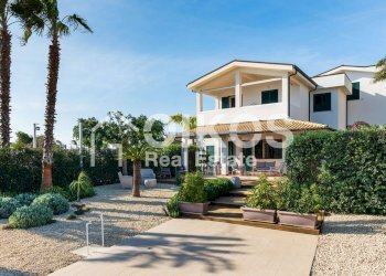 Foto 1 - Villa c.da Reitani
 
1, Noto - foto 1