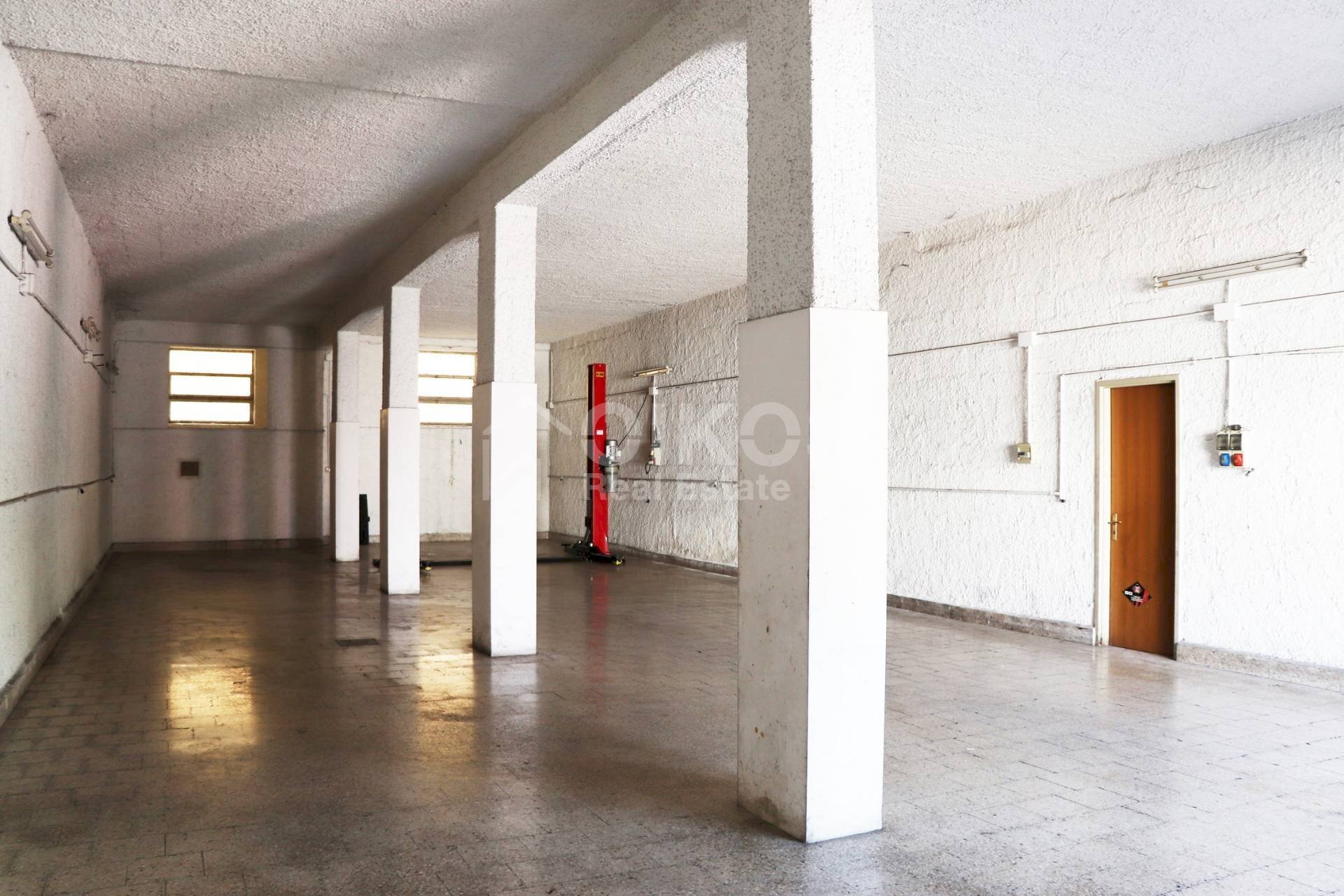 Foto 2 - Commercial Premises viale principe di piemonte
 
98, Noto - photo 2