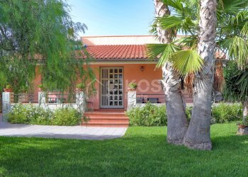 Foto 1 - Villa Via Di Lorenzo Borgia
 
14, Noto - foto 1