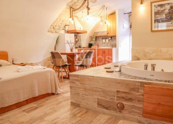 Foto 2 - Casa indipendente via duca d'aosta
 
1, Palazzolo Acreide - foto 2