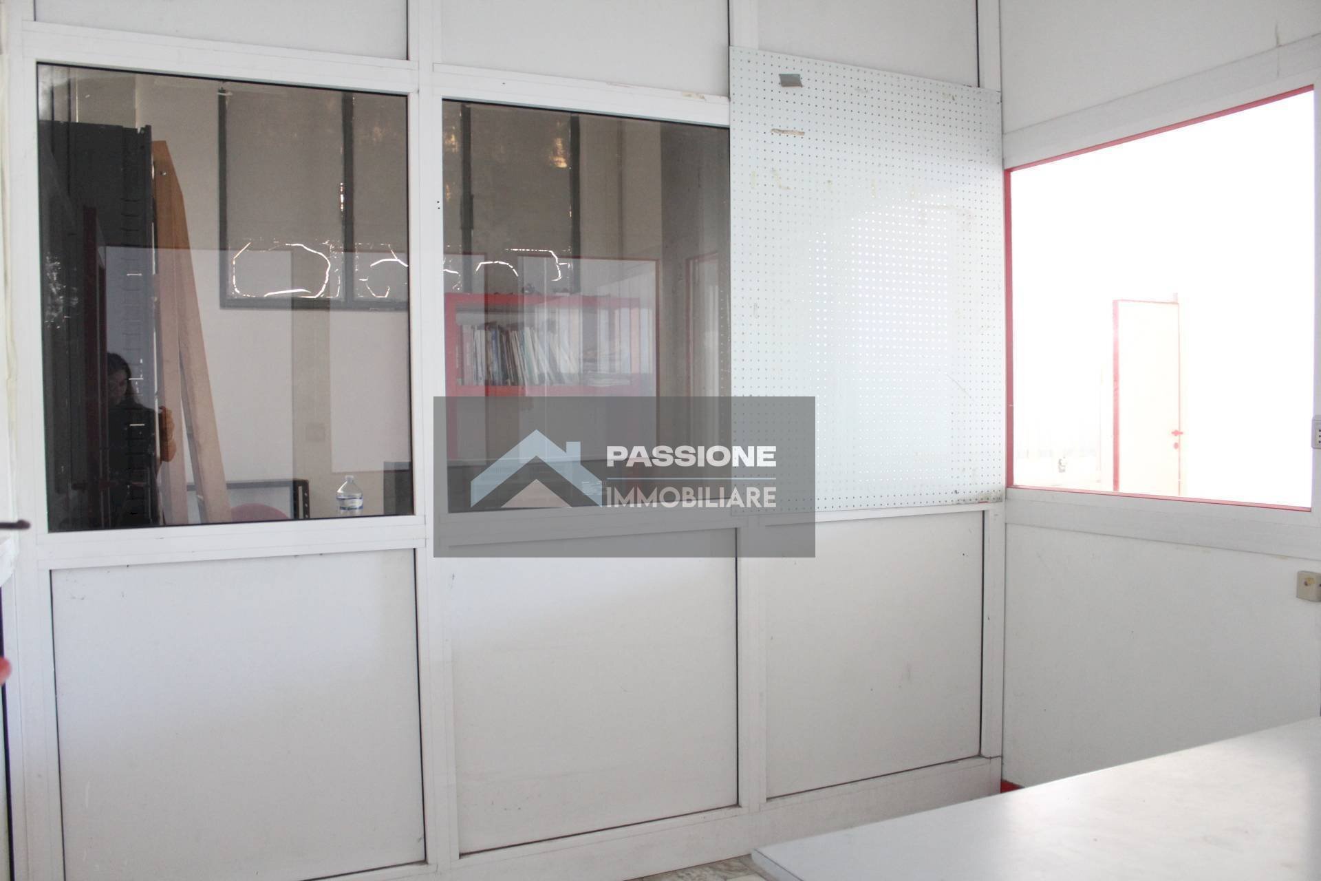 Foto 2 - Locale Commerciale via san giovanni
 
107, Colonnella - foto 2