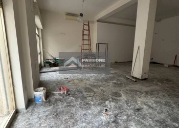 Foto 15 - Locale Commerciale via trieste 56-58
 
56-58, Giulianova - foto 14