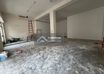 Foto 23 - Locale Commerciale via trieste 56-58
 
56-58, Giulianova - foto 22