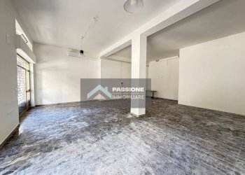 Foto 10 - Locale Commerciale via trieste 56-58
 
56-58, Giulianova - foto 9