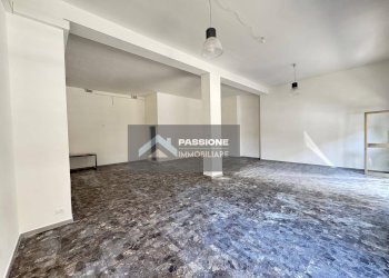 Foto 30 - Locale Commerciale via trieste 56-58
 
56-58, Giulianova - foto 29