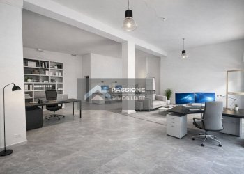 Foto 5 - Locale Commerciale via trieste 56-58
 
56-58, Giulianova - foto 5