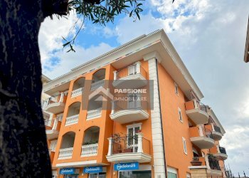 Foto 1 - Quadrilocale VIA CRISTOFORO COLOMBO
 
85, Martinsicuro - foto 1