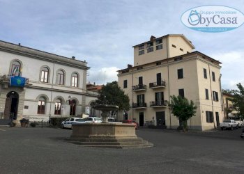 Foto 3 - Trilocale Piazza del Campo
 
11, Canale Monterano - foto 3