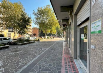 Foto 8 - Commercial Premises Viale Italia, Avellino - photo 8