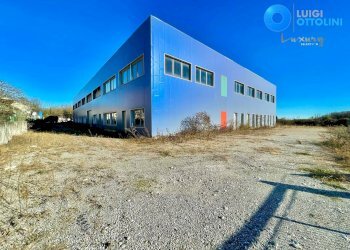 Foto 2 - Capannone via lombardia, Medolago - foto 2