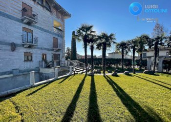 Foto 1 - Ufficio via Cristoforo Colombo
 
30, Urgnano - foto 1