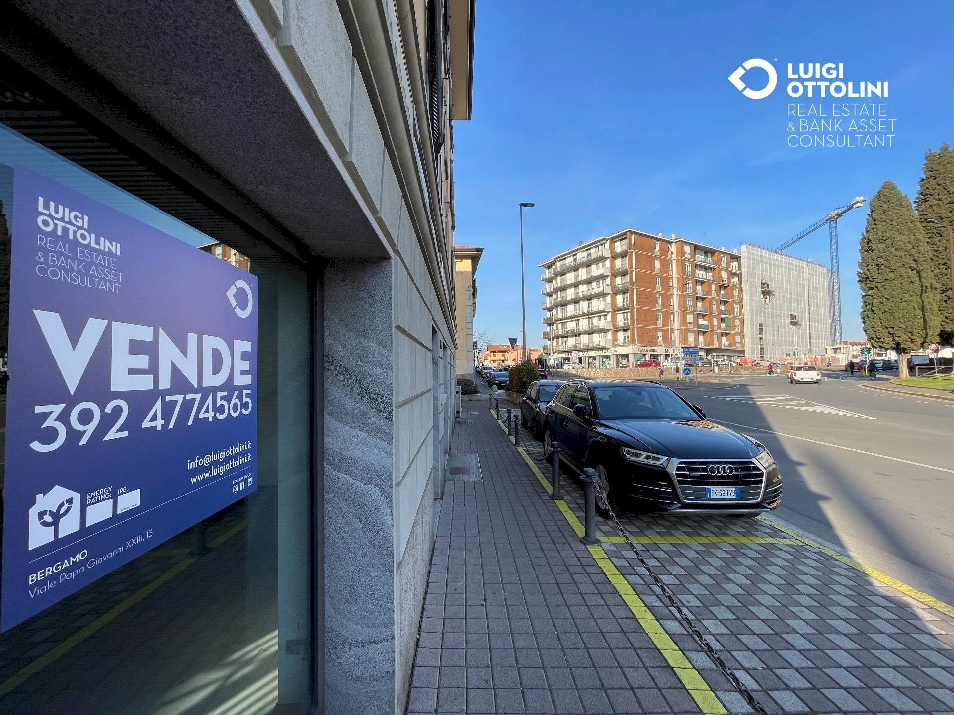 Foto 1 - Negozio via moroni
 
316, Bergamo - foto 1