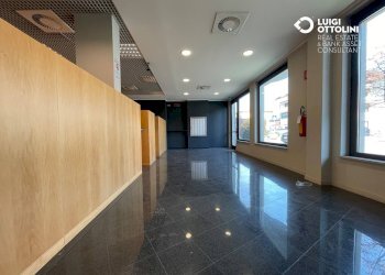 Foto 5 - Negozio via Campofiori
 
26, Almè - foto 5