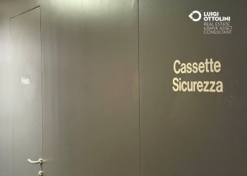 Foto 24 - Negozio via Campofiori
 
26, Almè - foto 24