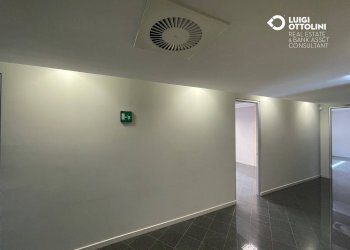 Foto 32 - Negozio via Campofiori
 
26, Almè - foto 32