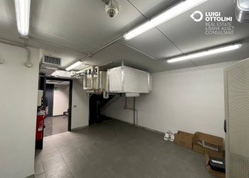 Foto 37 - Negozio via Campofiori
 
26, Almè - foto 37