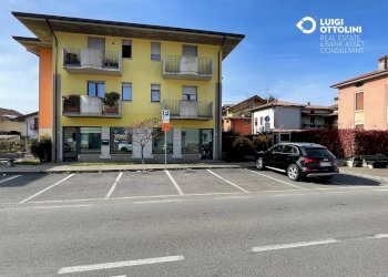 Foto 61 - Negozio via Campofiori
 
26, Almè - foto 61