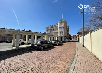 Foto 9 - Negozio via lissenzio
 
12, Lonate Pozzolo - foto 9