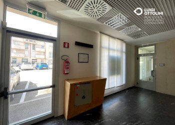 Foto 39 - Negozio via lissenzio
 
12, Lonate Pozzolo - foto 39