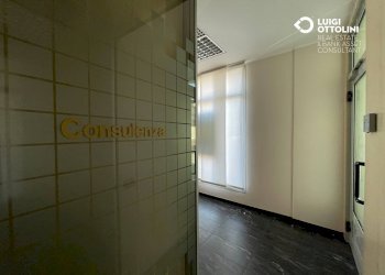 Foto 43 - Negozio via lissenzio
 
12, Lonate Pozzolo - foto 43