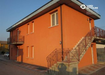 Foto 1 - Stabile - Palazzo via Pagnego
 
30, Arcole - foto 1