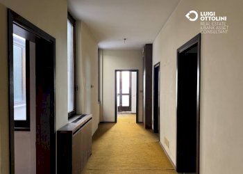 Foto 45 - Stabile - Palazzo Piazza XIII Martiri
 
1, Lovere - foto 45