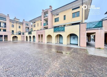 Foto 22 - Negozio via Donadoni
1, Pedrengo - foto 22