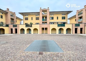 Foto 28 - Negozio via Donadoni
1, Pedrengo - foto 28