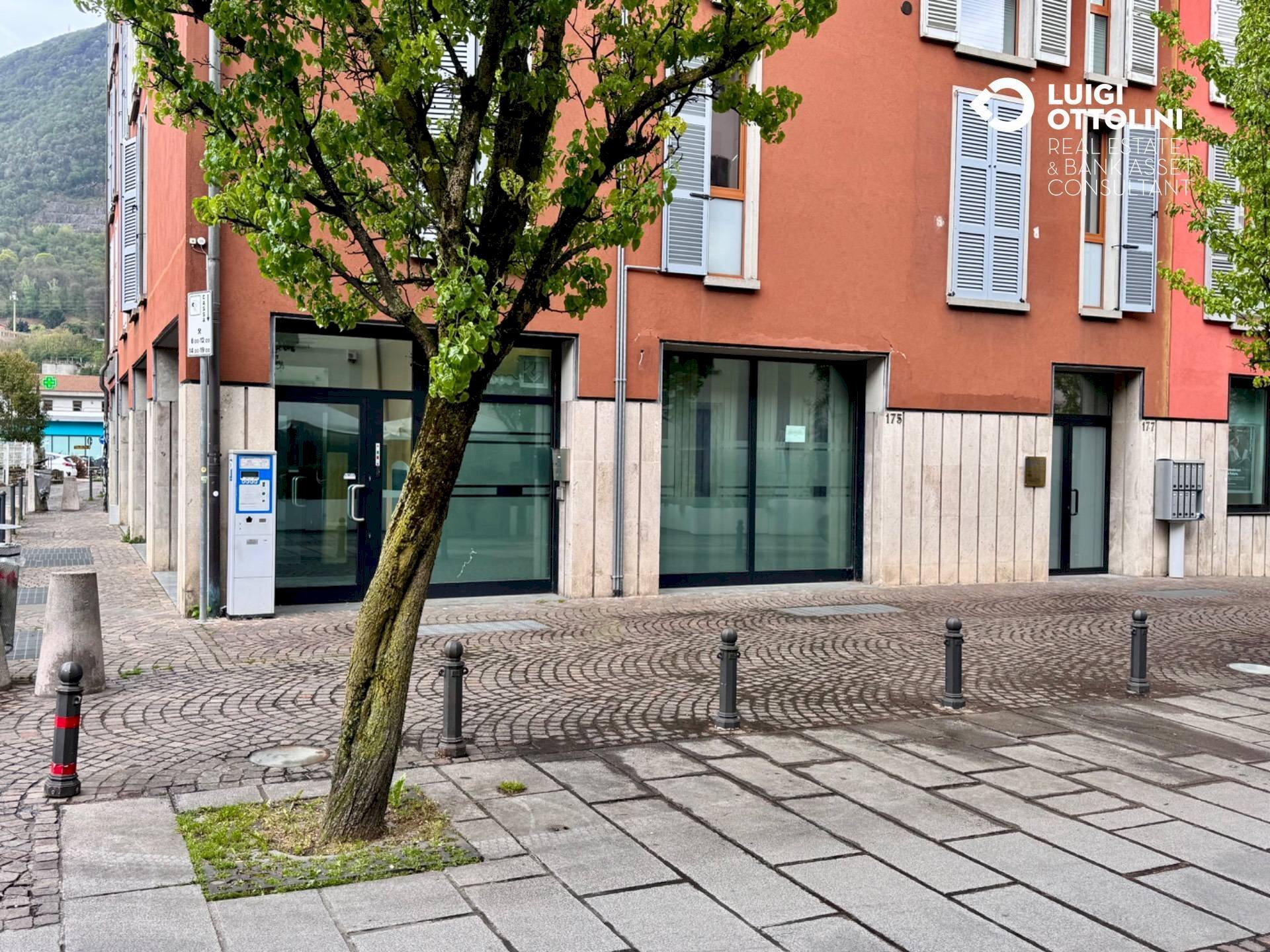 Foto 3 - Negozio Via Mazzini
 
177, Albino - foto 3