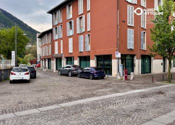 Foto 2 - Negozio Via Mazzini
 
177, Albino - foto 2