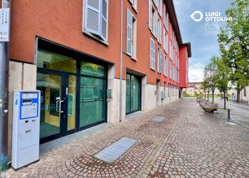 Foto 5 - Negozio Via Mazzini
 
177, Albino - foto 5