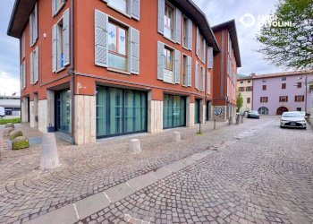 Foto 10 - Negozio Via Mazzini
 
177, Albino - foto 10