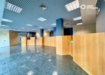 Foto 20 - Negozio Via Mazzini
 
177, Albino - foto 20