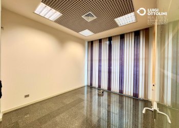 Foto 42 - Negozio Via Mazzini
 
177, Albino - foto 42