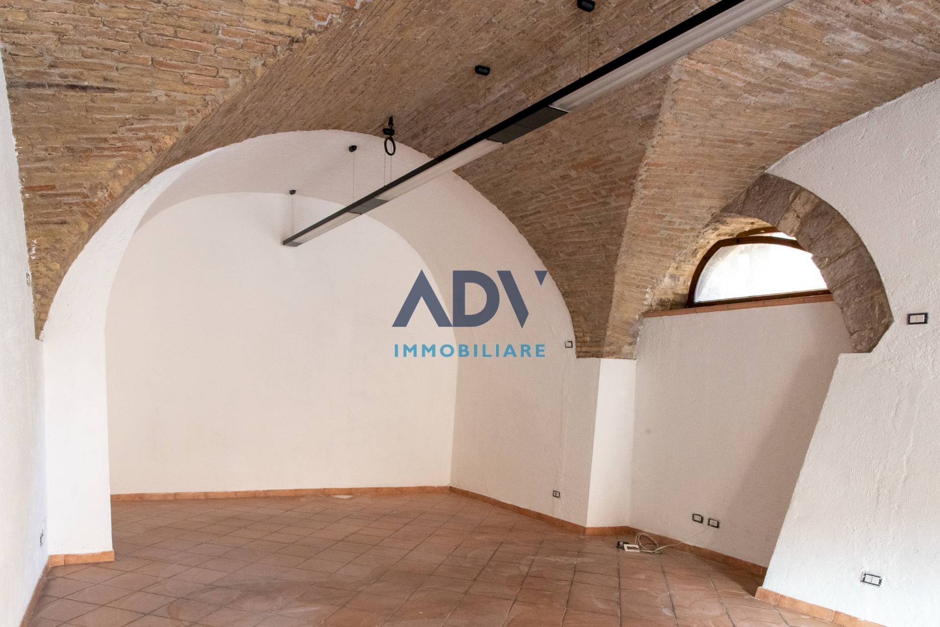 Foto 3 - Commercial Premises via fontebella
 
34, Assisi - photo 3