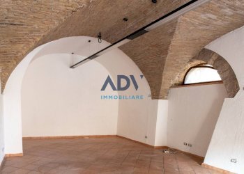 Foto 3 - Commercial Premises via fontebella
 
34, Assisi - photo 3