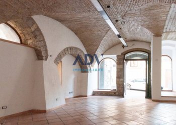 Foto 4 - Commercial Premises via fontebella
 
34, Assisi - photo 4